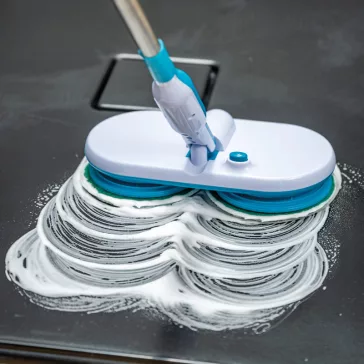 Plávajúci mop Hurikán