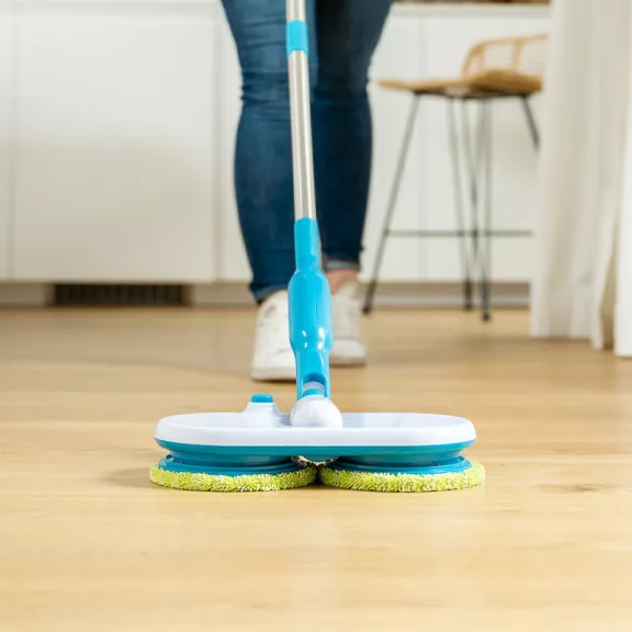 Plávajúci mop Hurikán
